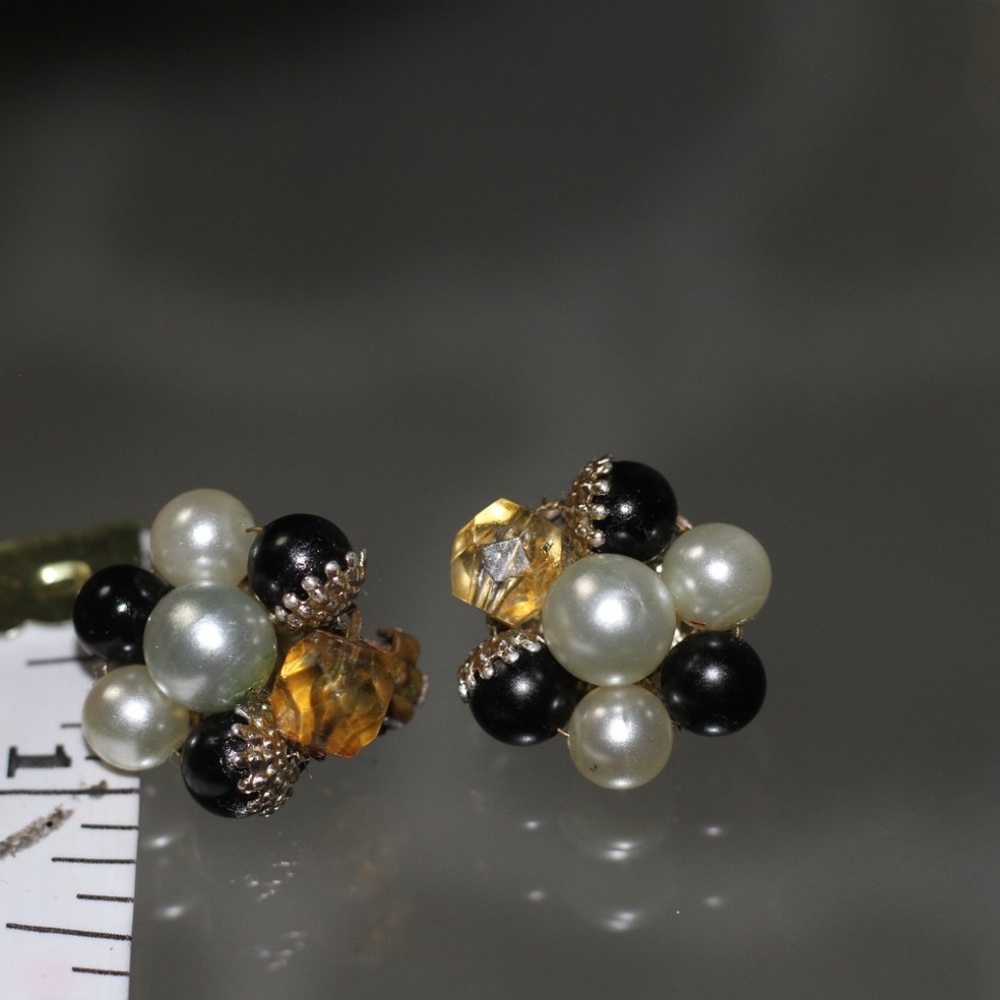 Black & Faux Pearl Clip On Earrings